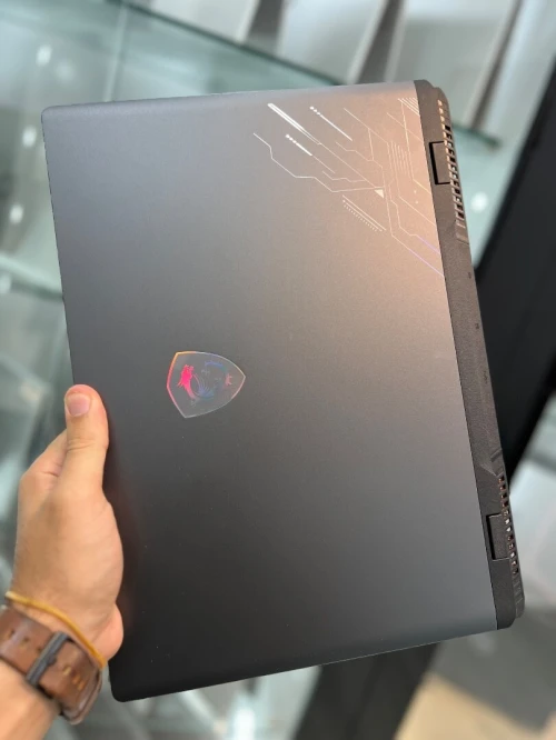 MSI Crossshair 16 HX - Ultra 7 255Hx - 16Go - 1To - RTX 5070 8Go GDDR7