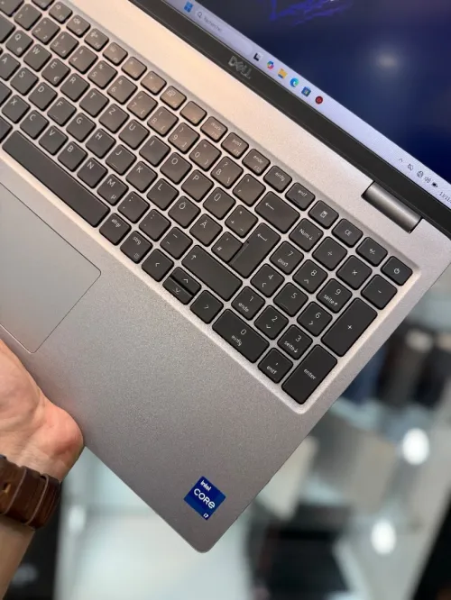 Dell Precision 3580 - i7 1370P - 32Go - 512Go - Nvidia Quadro RTX 500 4Go