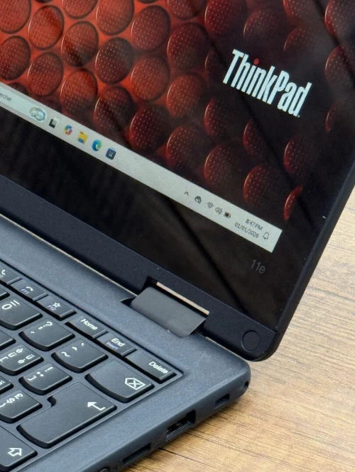 Lenovo ThinkPad 11e - i5 8200Y - 8Go - 256Go SSD - Intel UHD Graphics 615