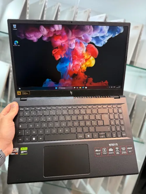 Acer Nitro V15 FHD 165Hz - Ryzen 7 7735Hs - 16Go - 512Go - RTX 4060 8Go