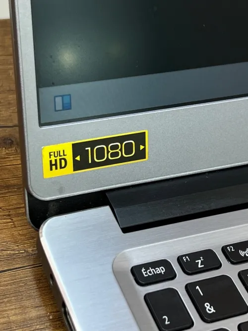 Acer Swift 3 FHD - Ryzen 5 3500U - 20Go - 256Go - AMD Vega 8 Graphics 