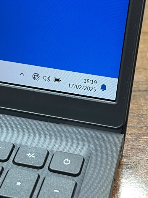 Dell Vostro 15 3520 FHD, i5 1135G7 - 8Gb Ram - 256Gb SSD - Intel Iris Xe Graphics 