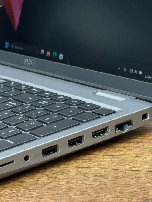 Dell Precision 3591 FHD - Ultra 165H - 32Go - 1To - RTX 1000 4Go