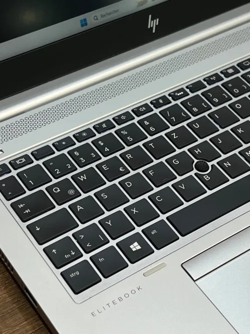 HP EliteBook 850 G6 - i5 8250U - 16Go - 512Go - Intel UHD Graphics 
