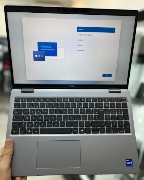Dell Latitude 5550 - Intel Core i7 1365U - 32GB RAM - 512GB SSD - Intel Iris Xe Graphics
