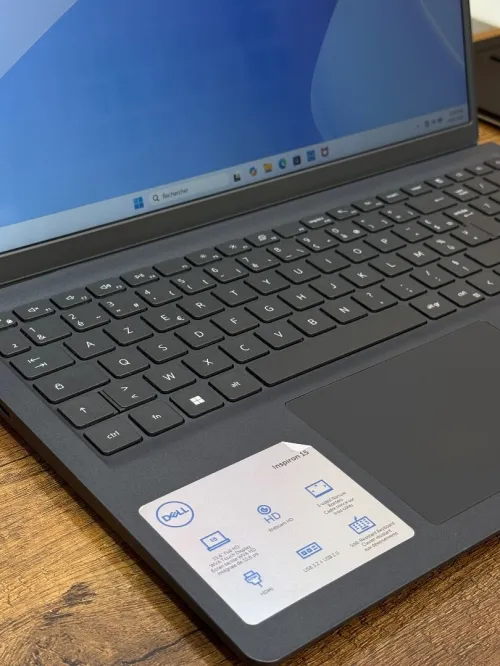 Dell Inspiron 15 TACTILE FHD - Ryzen 5 7535U - 8Go Ram - 512Go SSD - AMD Radeon Graphics