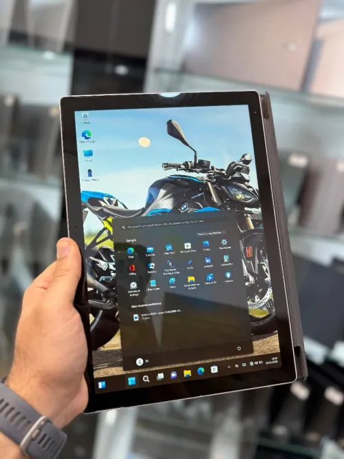 Microsoft SurFace Pro 6 12.3" Tactile - i5 8250U - 8Go Ram - 128Go SSD - Intel UHD Graphics