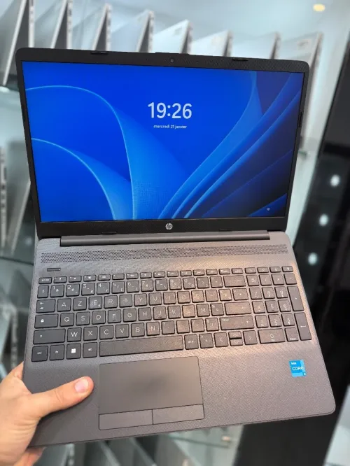 HP Laptop 15 FHD - i3 1215U - 8Go Ram - 256Go SSD - Intel UHD Graphics