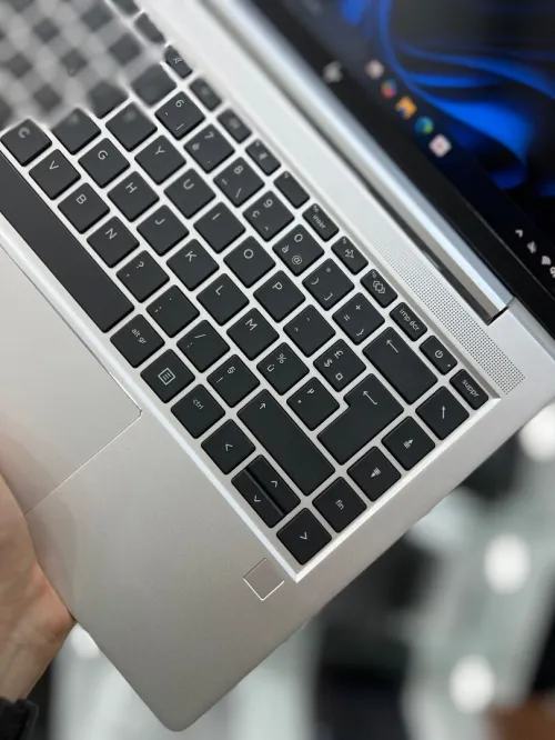 HP EliteBook 645 G9 14" FHD, Ryzen 5 Pro 5675U - 16Gb Ram - 256Gb - AMD Rdeaon Graphics 