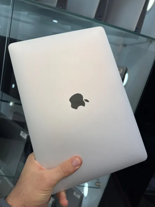MacBook Air 2020 i3 - 8Go Ram - 256Go SSD - Intel Iris Graphics