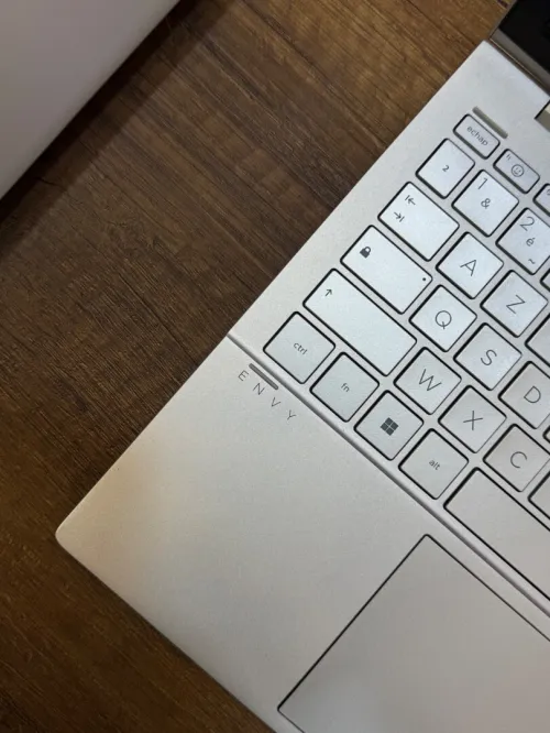HP ENVY 13 2-in-1 - i5 1230U - 16Go Ram  - 512Go Ssd - Intel Iris Xe Graphics