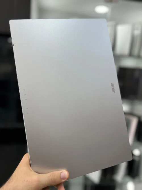 Acer Aspire 3 Ryzen 5 7520U - 8Gb Ram - 512Gb - AMD Radeon graphics 