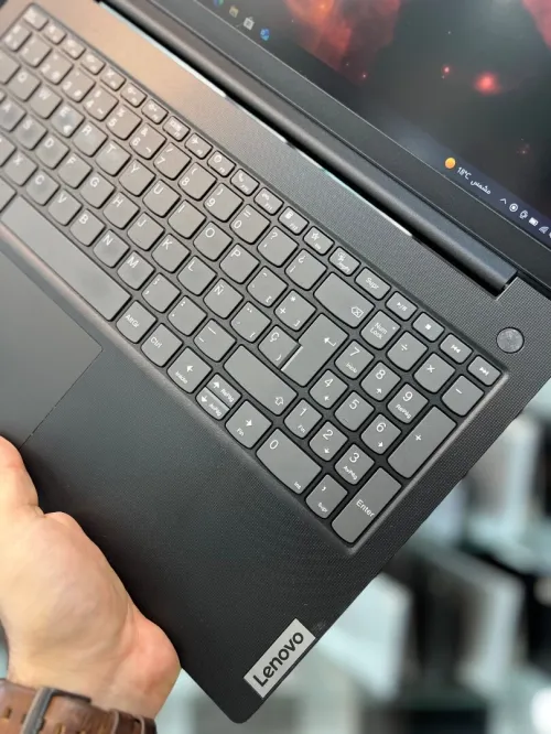 Lenovo V15 Ryzen 5 7520U - 16Gb Ram - 512Gb SSD - AMD Radeon Graphics 