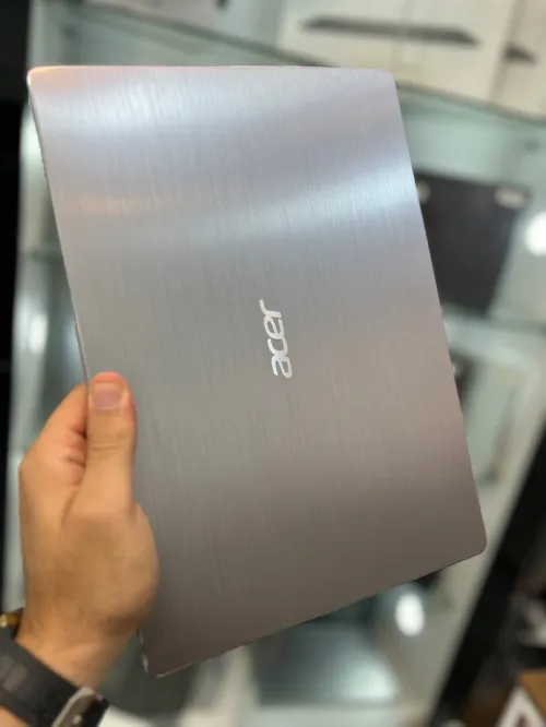 Acer Swift 3 FHD - Ryzen 5 3500U - 20Go - 256Go - AMD Vega 8 Graphics 