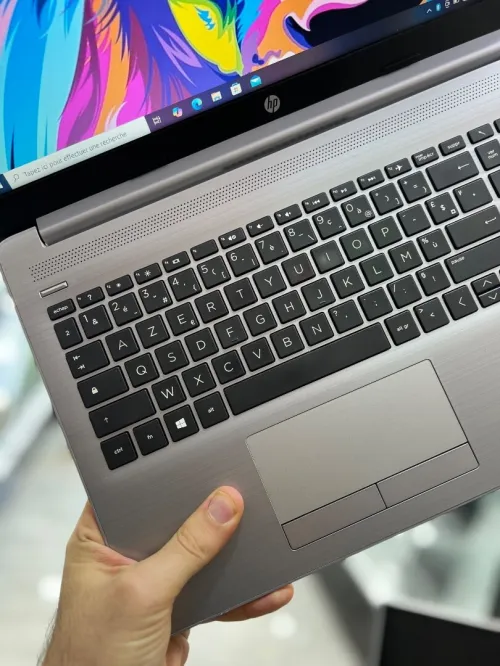 HP Laptop 15s 15.6" FHD, Intel Core i3 1005G1 - 8Gb Ram - 256Gb SSD - Intel UHD Graphics 