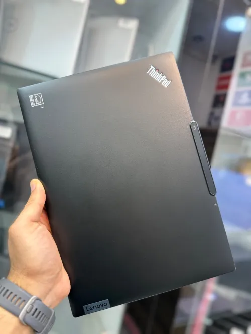 Lenovo ThinkPad X13 FHD - i7 1370P - 32Go - 512Go SSD - Intel Iris Xe Graphics