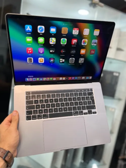 MacBook Pro 2019 16" i9 - 16Go - 1To - Radeon 5500M 4Go