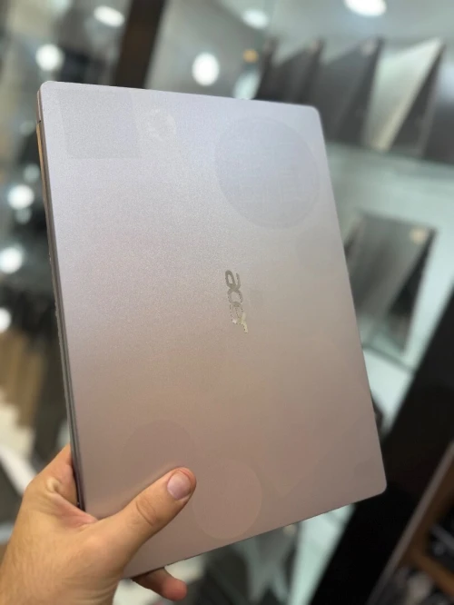 Acer Swift 3 14" FHD - Pentium N5000 - 8Go - 256Go - Intel HD Graphique 
