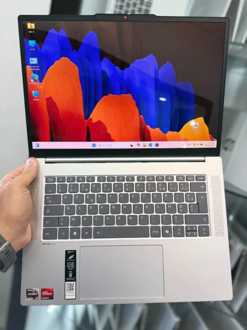 Lenovo IdeaPad SLIM 5 OLED - Ryzen 7 7735HS - 32Go - 1To - Radeon Graphics