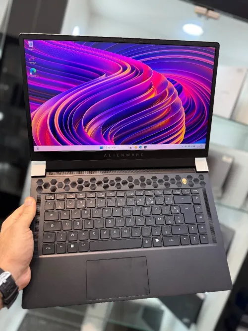 Dell Alienware M15 R7 360Hz - i7 12700H - 16Go - 1To - RTX 3070Ti 8Go