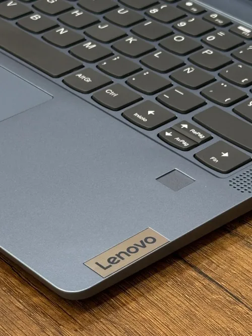 Lenovo IdeaPad Flex 5 2-in-1 Ryzen 5 7530U - 16Go - 512Go - AMD Radeon Graphics