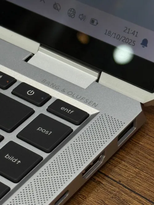 HP EliteBook 1040 G8 - i7 1165G7 - 16Go - 256Go - Intel Iris Xe Graphics 