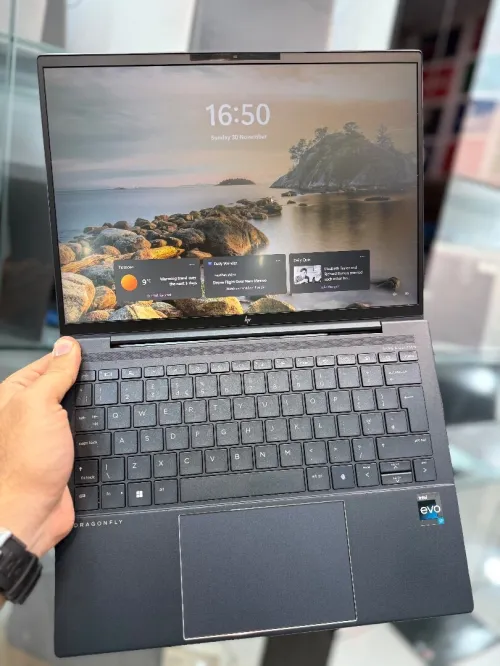 HP Dragonfly 14" FHD - i7 1255U - 16Go - 512Go - Intel Iris Xe Graphics