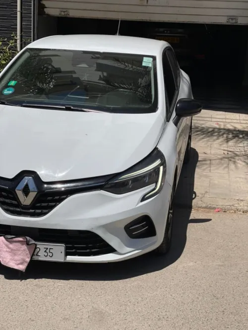 Renault Clio 5 2022 E-tech hybrid