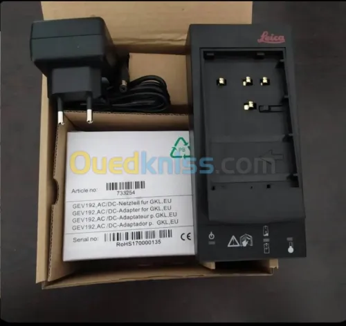 CHARGEUR LEICA TC / TS