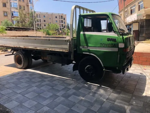 Toyota Bu30 1983