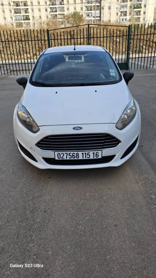 Ford Fiesta 2015 Trend