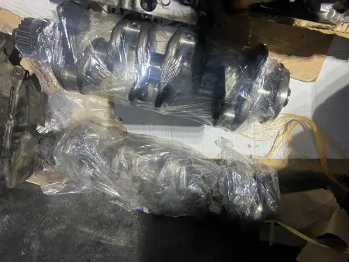 Pièces moteur 2l TDI 122 ch 0.5L