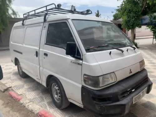 Mitsubishi L300 2001 