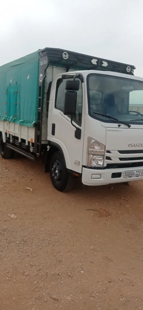 Isuzu Super 2023