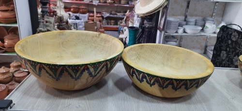 جفنة خشب او قصعة وصلادي 