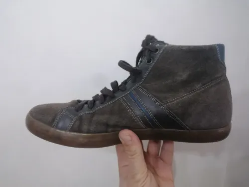 Chaussure montante