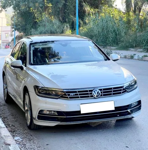 Volkswagen Passat 2017 R line