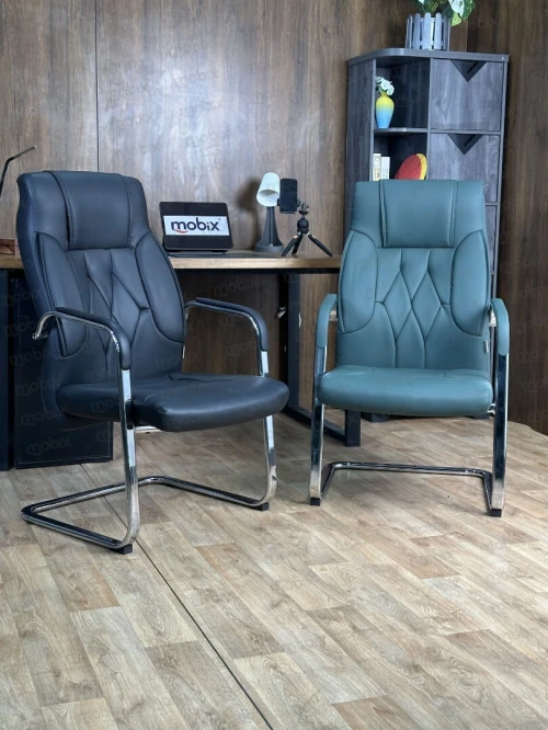 Chaise CIRTA visiteur PDG en simili cuir de la marque Mobix dz