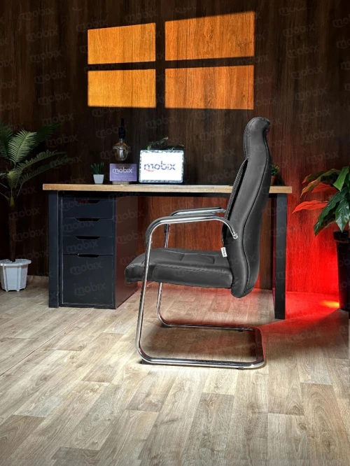 Chaise bureau PDG CIRTA visiteur noir en simili cuir de la marque MOBIX-DZ