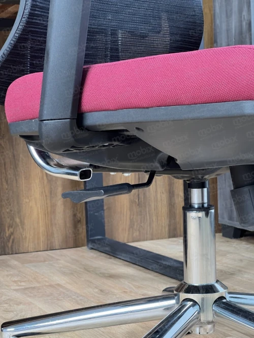 Chaise opérateur ARIA de la marque Mobix dz