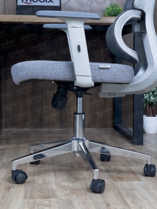 Chaise bureau opérateur LUNA de la marque Mobix dz