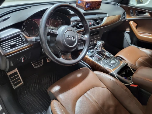 Audi A6 2012 S-LINE