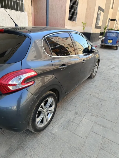 Peugeot 208 2013 208