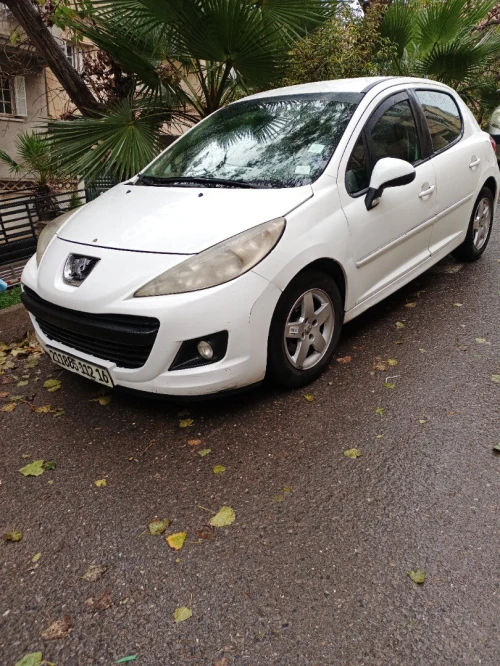 Peugeot 207 2012 