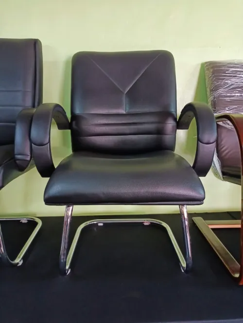 Chaise visiteur ergonomique