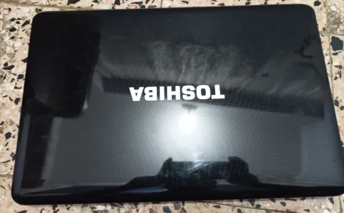 Laptop TOSHIBA 