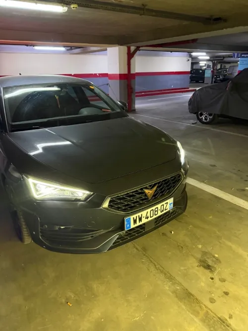 Cupra  Leon 2023 
