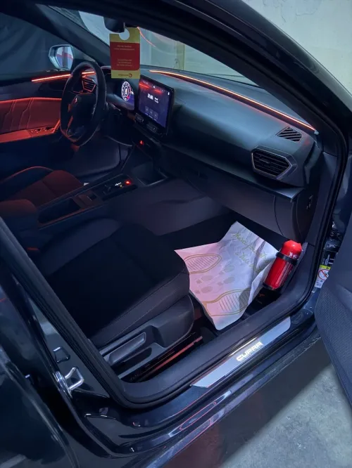 Cupra  Leon 2023 