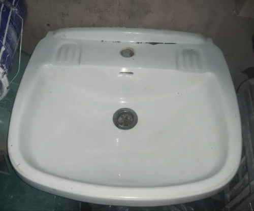 À vendre : Lavabo mural  pour salle de bain