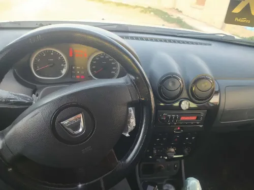 Dacia Duster 2011 Laureate